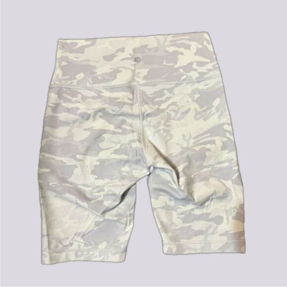 NWOT Lululemon Wunder Under Short - Picture 3 of 7